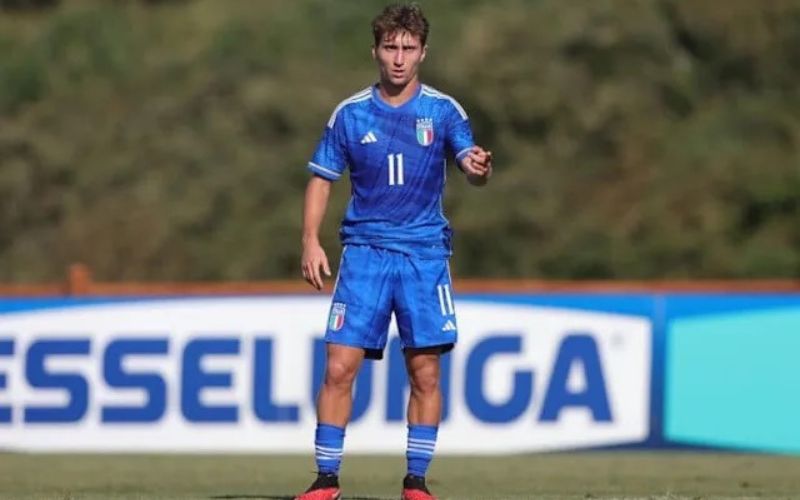 Anh đang là trụ cột của đội tuyển U21 Ý